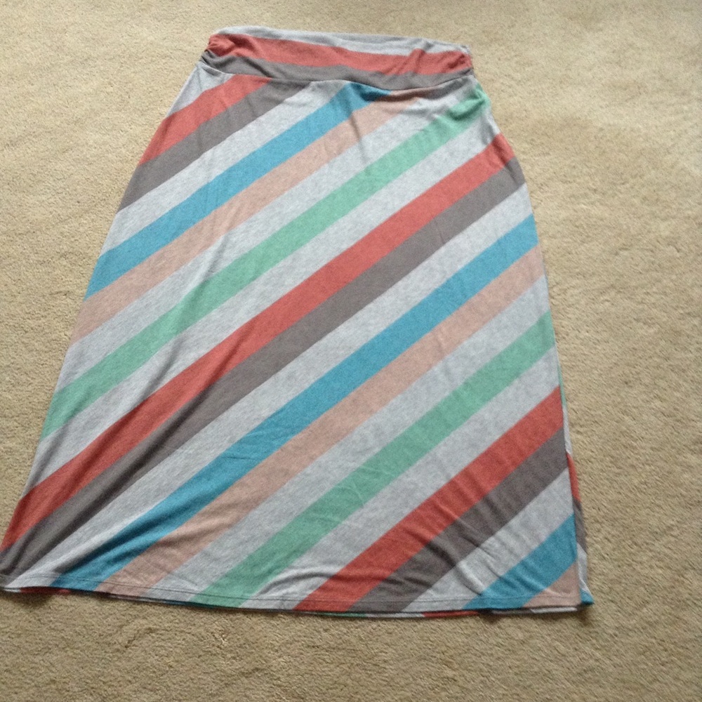 Skirt ( gray, green, salmon colored)